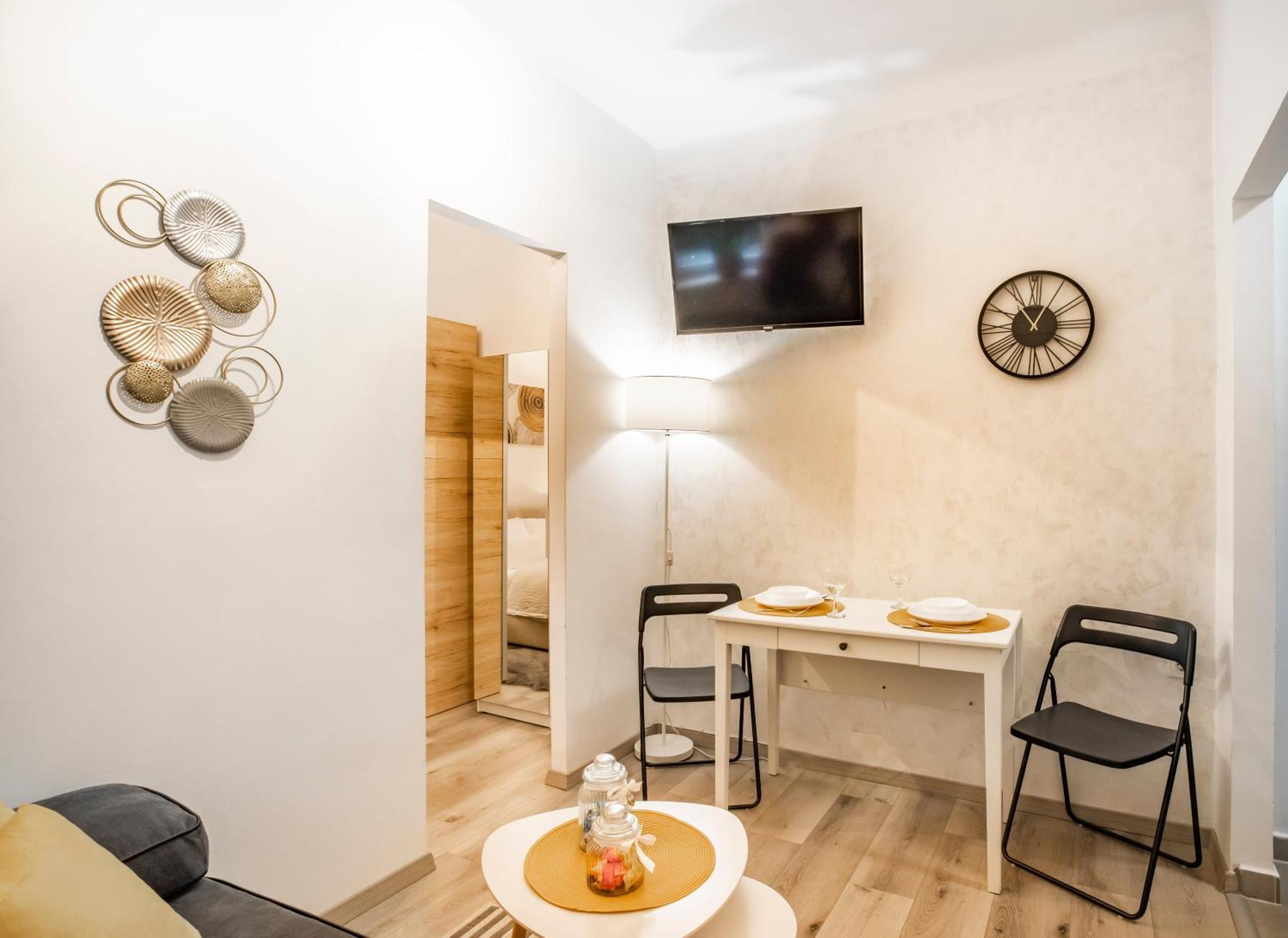 Studio Apartman Lena Fiume Esterno foto